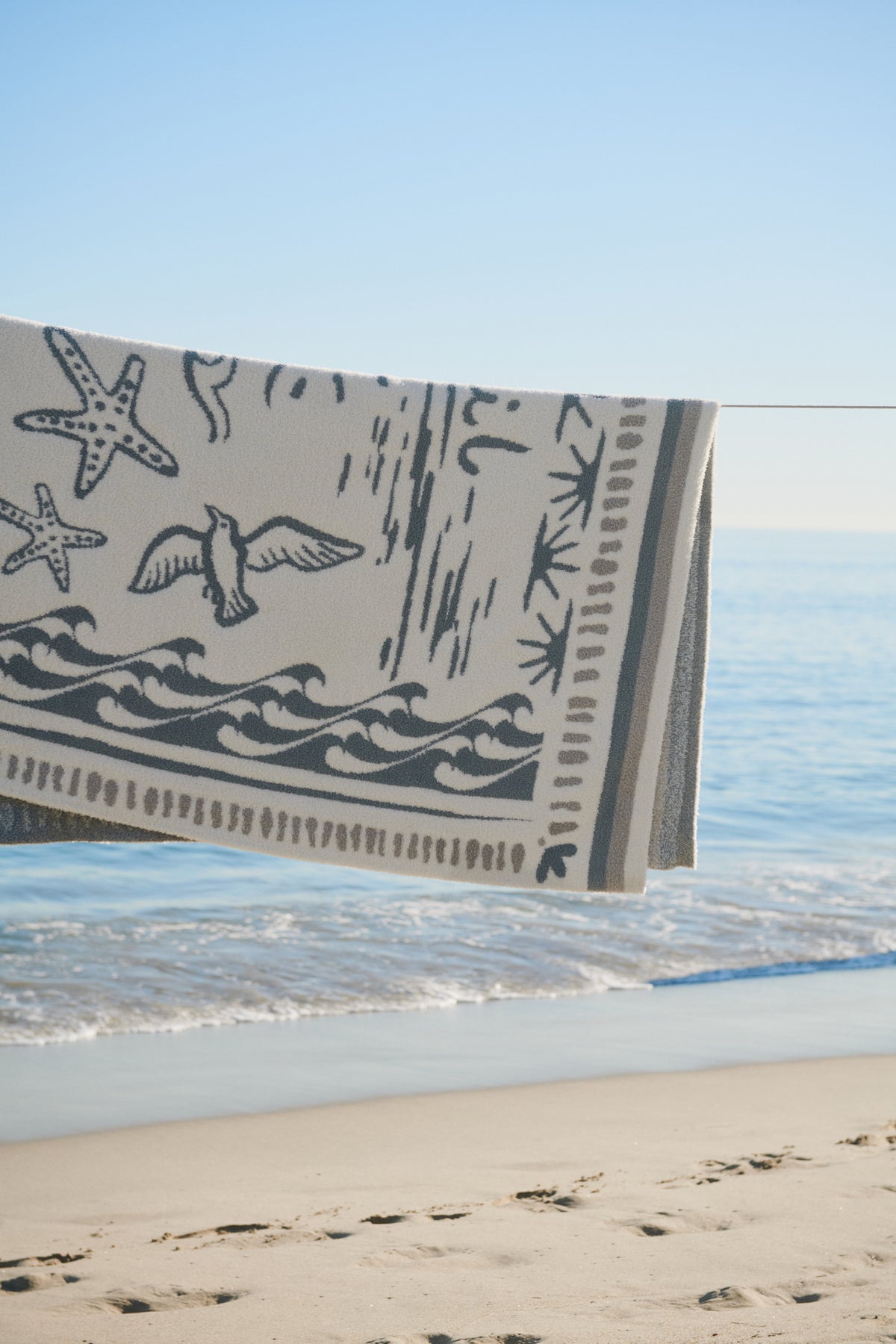 CozyChic® Le Soleil Throw