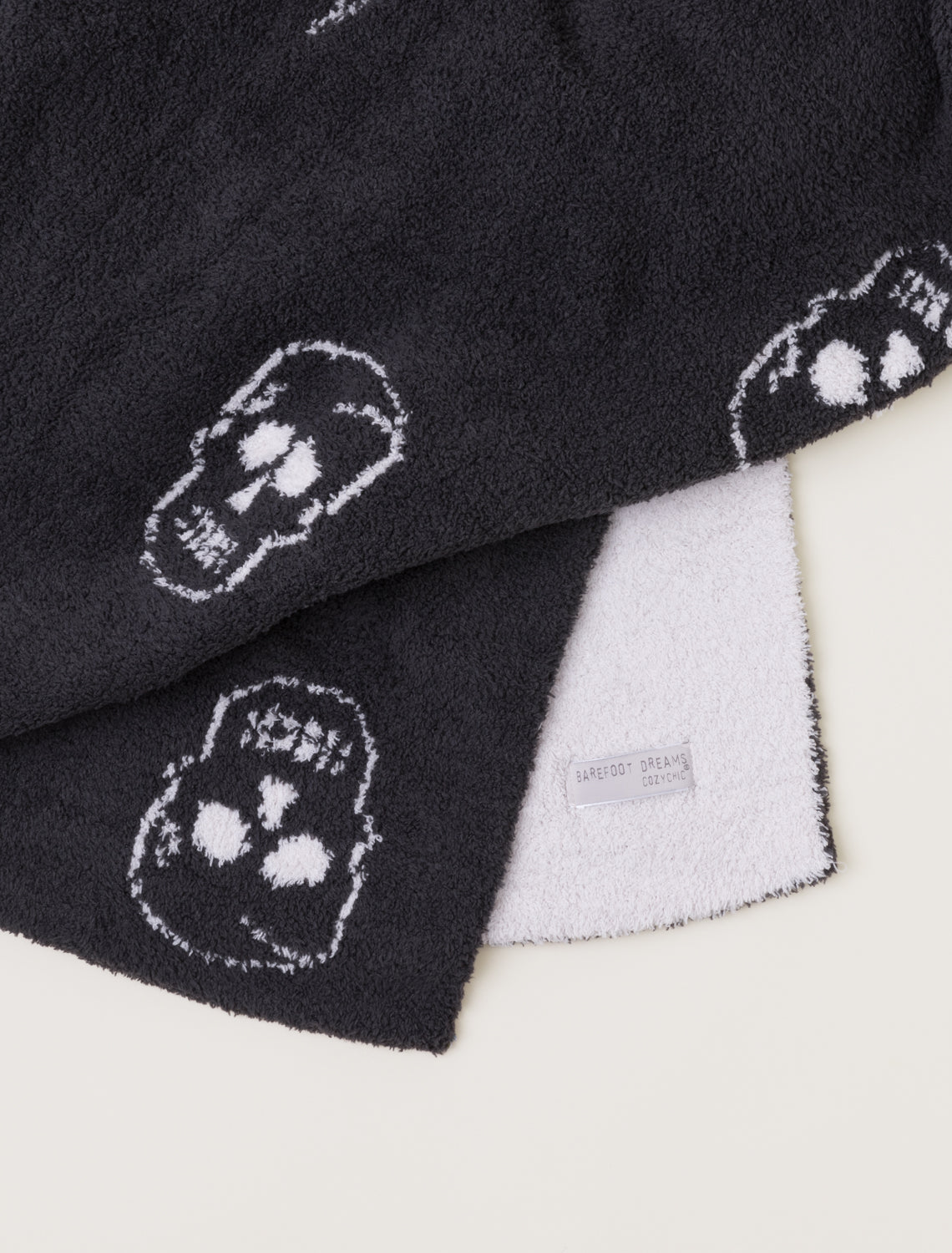CozyChic® Skull Throw
