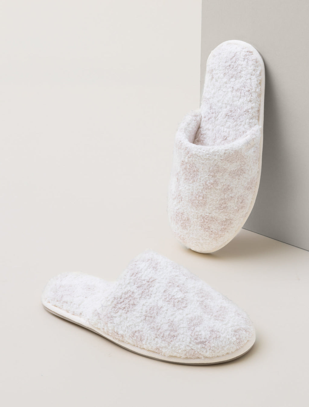 CozyChic® Youth Barefoot in the Wild® Slipper