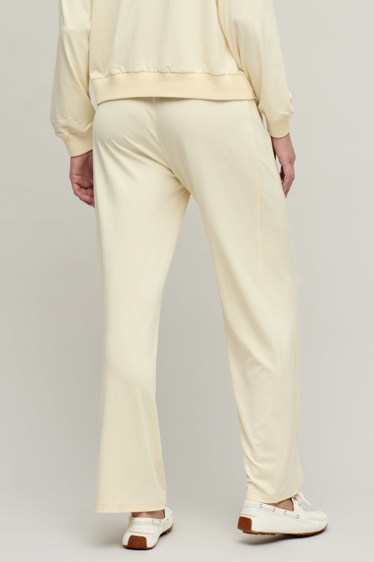 Butterchic Pant With Piping