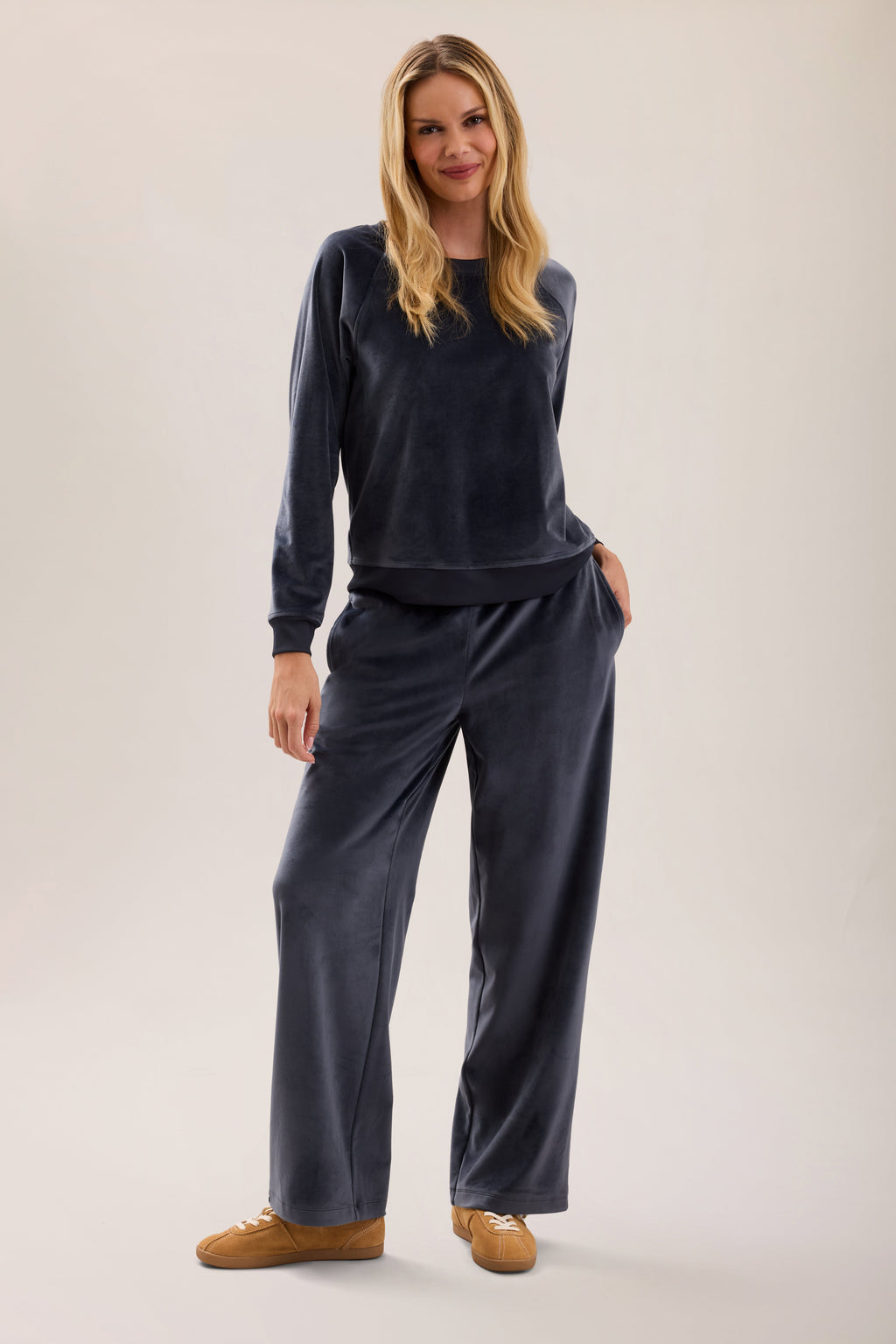 Stretch Velvet Wide Leg Pant