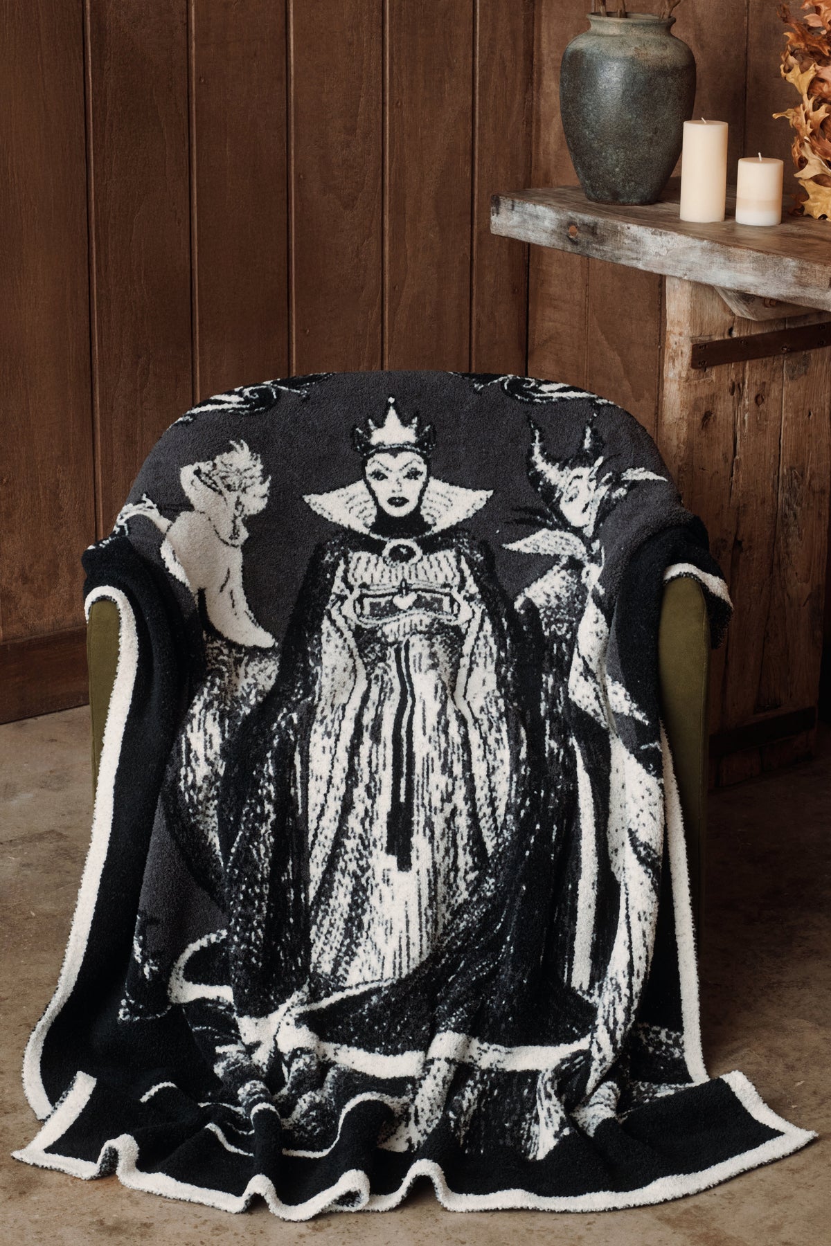 CozyChic® Disney Villains Throw