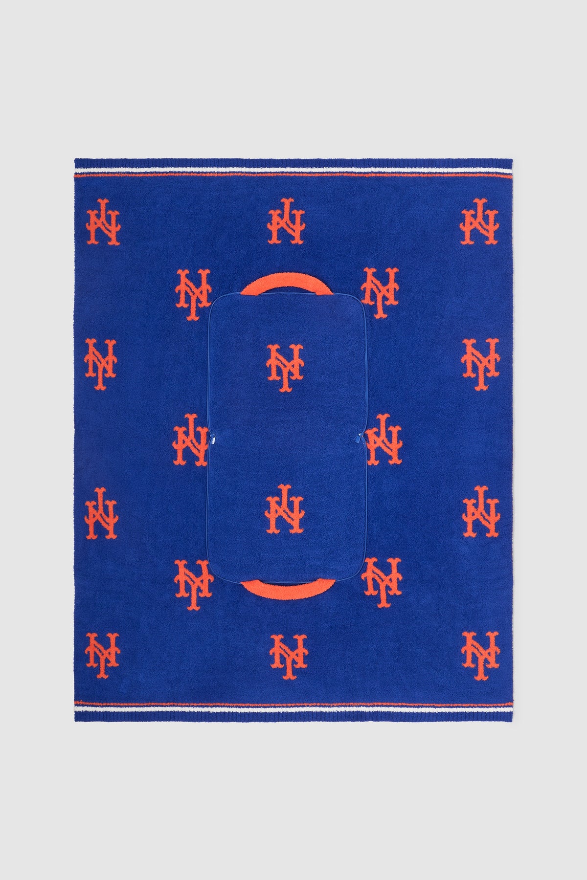 CozyChic® Mets™ Travel Blanket