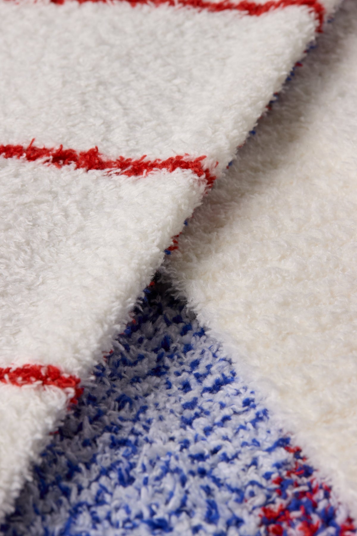 CozyChic® Phillies™ Throw